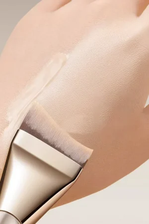 1PC Arc-shaped Flat-head Ultra-thin Foundation Brush, Paint-free And Traceless Foundation Liquid Brush, Professional